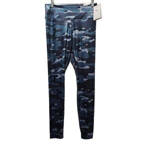 Women's Nike One Dri Fit Mid Rise Leggings SIZE Medium Blue Camo